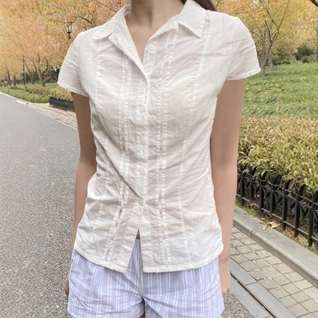 Koreansk universitetsstil basic style skjorte med skuldre og talje der fremhæves