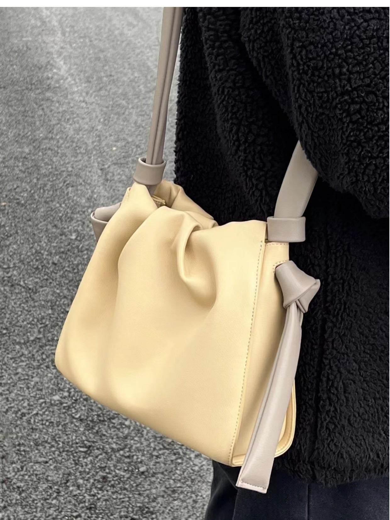 Fashion Color Contrast Single Shoulder Messenger Cloud Bag