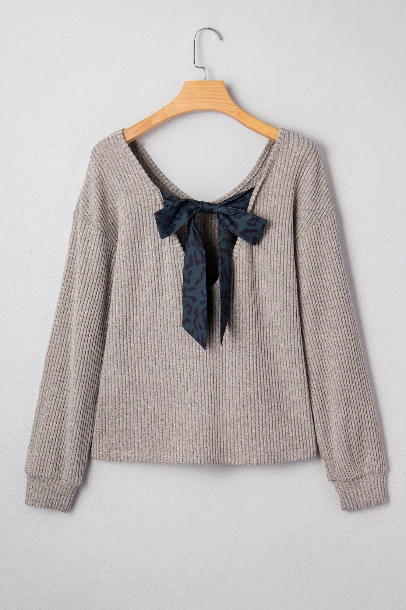 Contrast-color Satin Ribbon Bow Backless Drop-shoulder Long-sleeve Top
