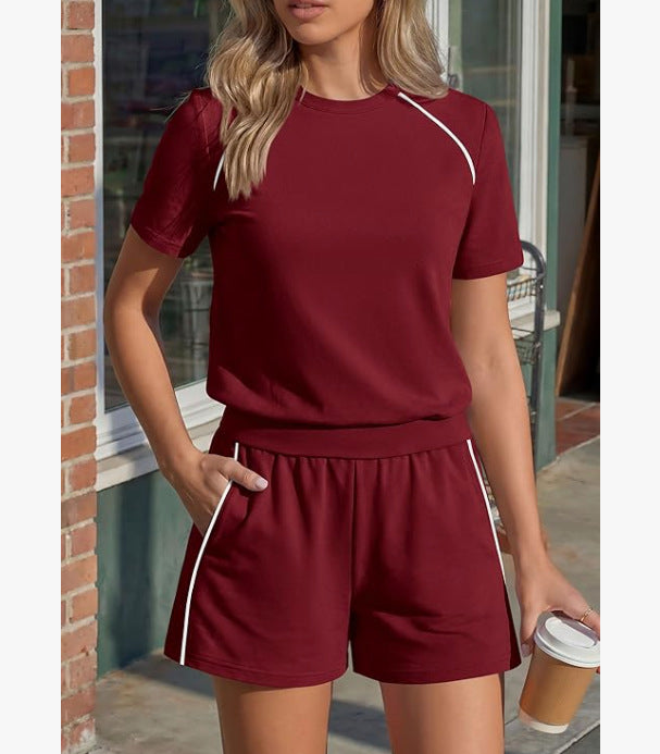 Kvinders Afslappede Kortærmede T-Shirt og Shorts Sæt