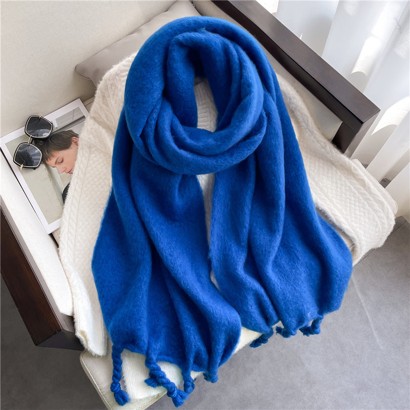 Fashionable Cashmere Scarf With Tassels