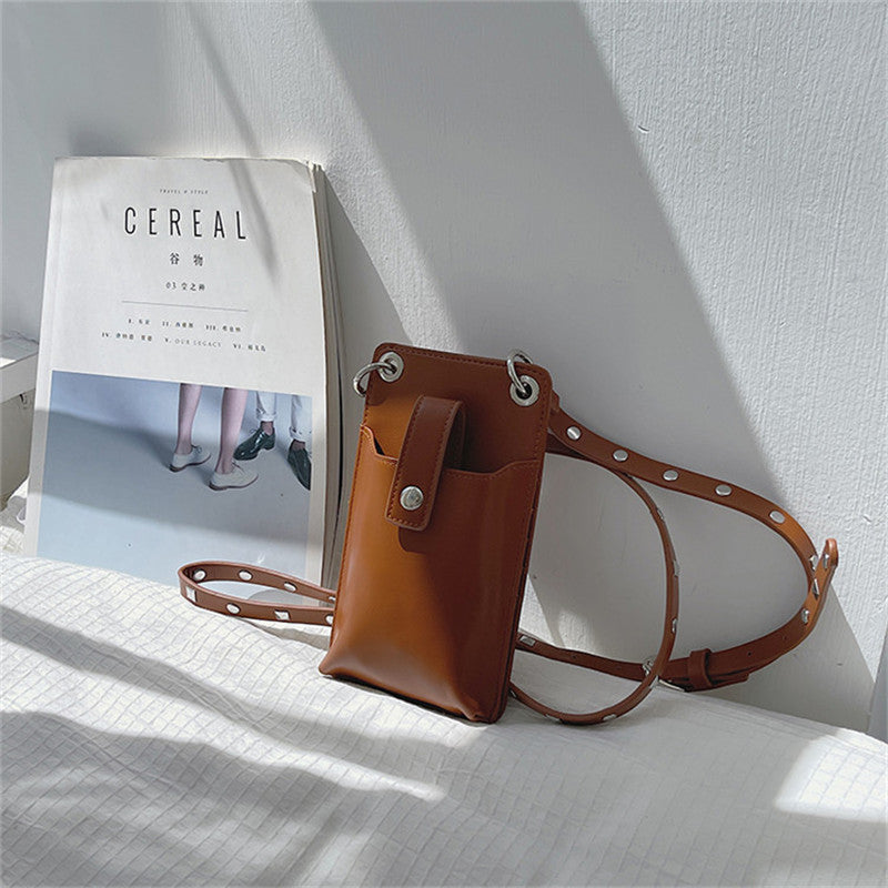 Fashion Retro Messenger Bag Popular Personality Mobile Phone Bag