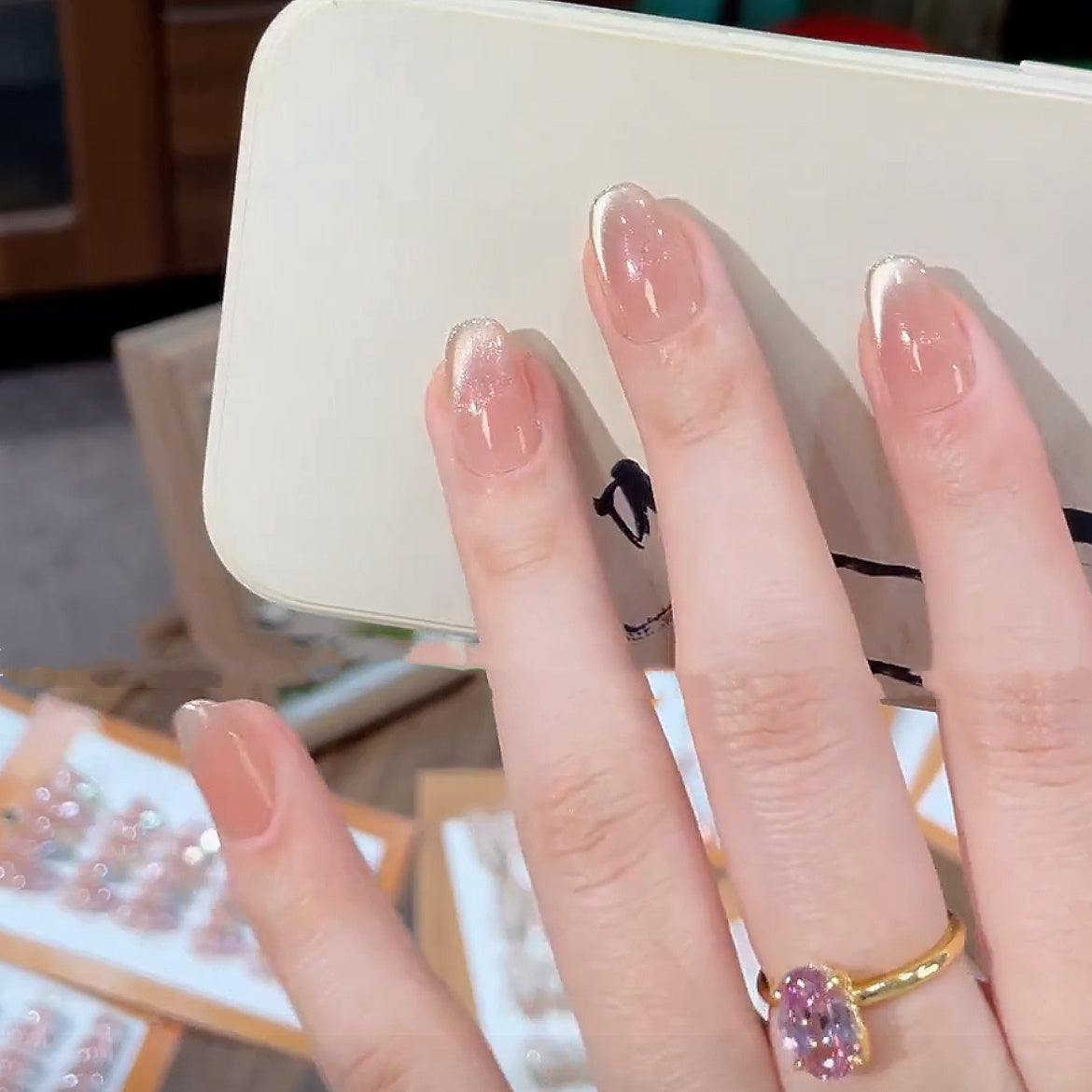 Nude Cat's Eye Nails