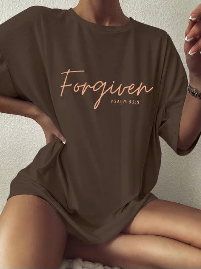 Alsidig Løs T-shirt til Kvinder med Simpelt Bogstavprint i Bomuld