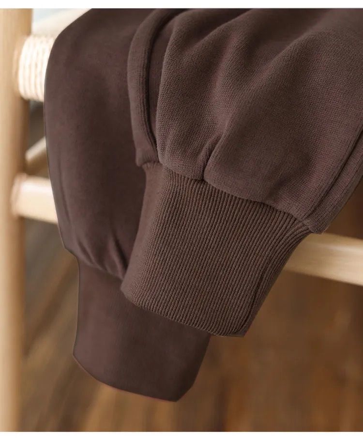 Harlan Pants With A Loose Waist And A Slim Waist