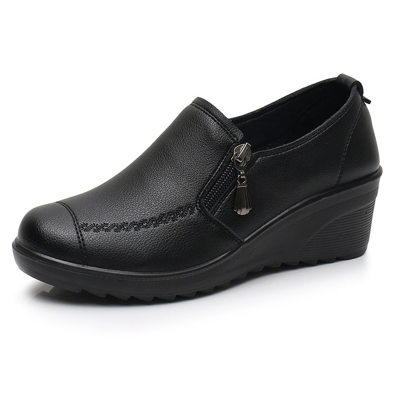 Elderly Women's Wedge Leather Shoes