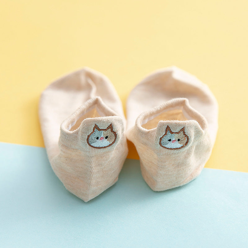 New Cotton Embroidery Cartoon Cat Shallow Mouth Ladies Socks
