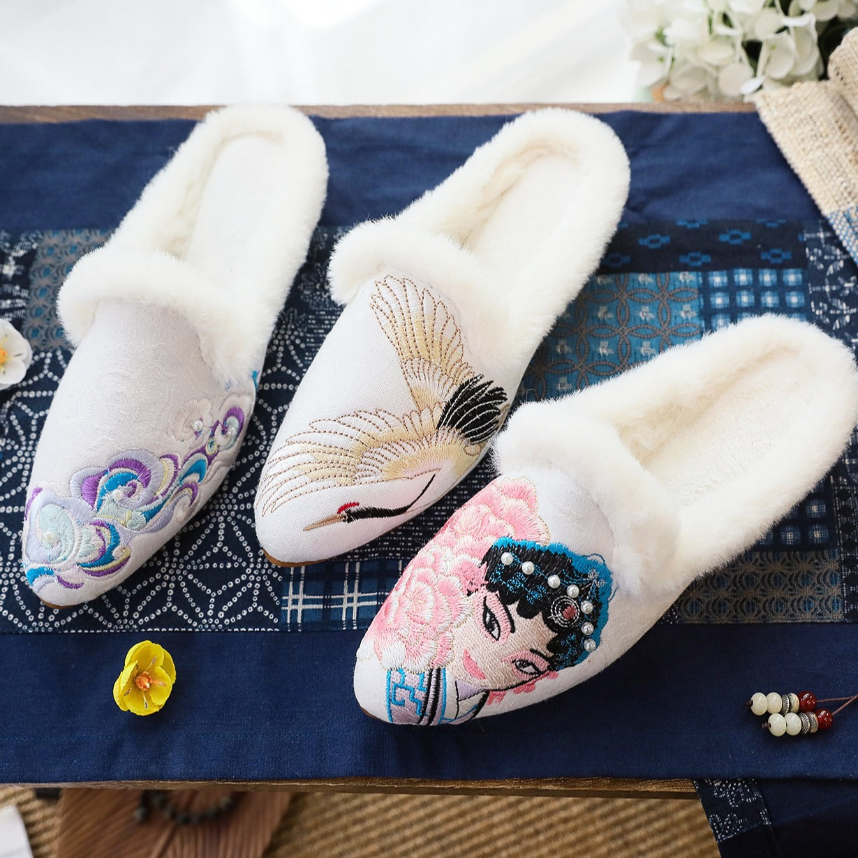 Slippers Pointed Toe Chinese Style Traditional Vintage Embroidery Fabric