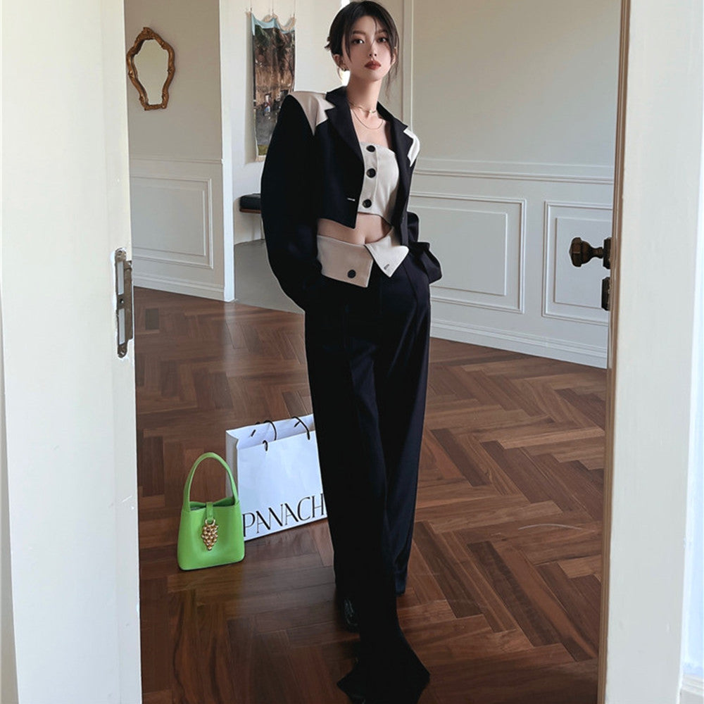 Temperament Short Suit Coat With Exposed Navel And Bra