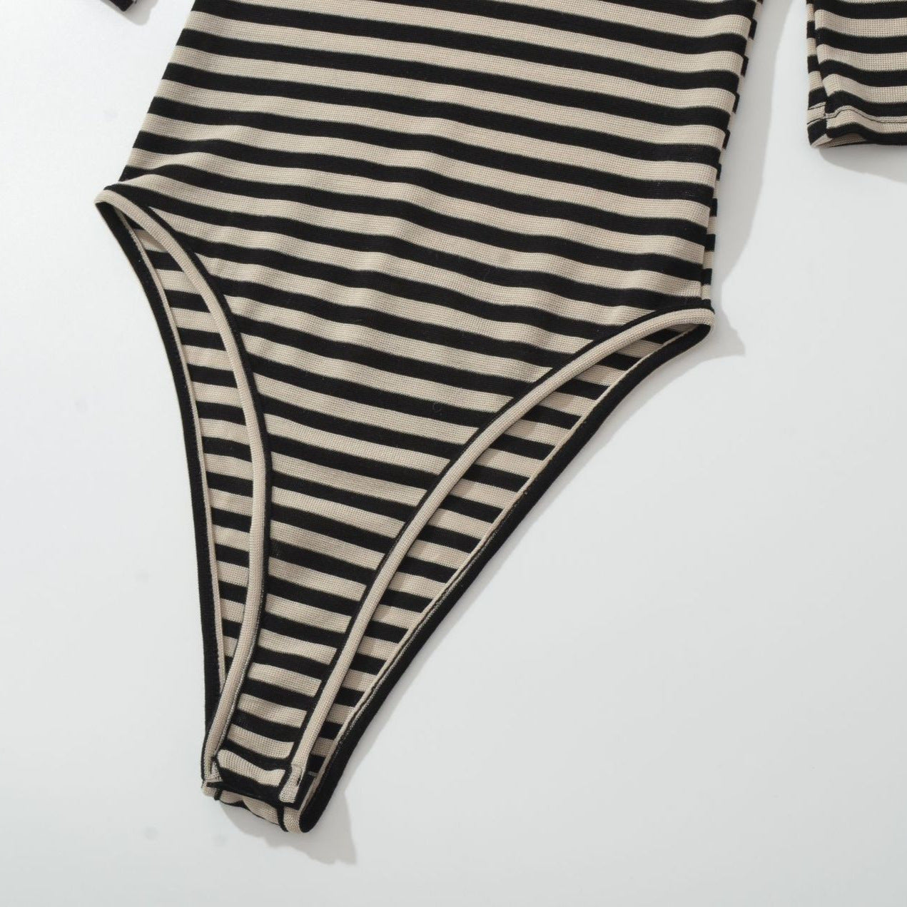 Form-fitting Long-sleeve Stretch Striped T-shirt Jumpsuit With A Deep U-neck
