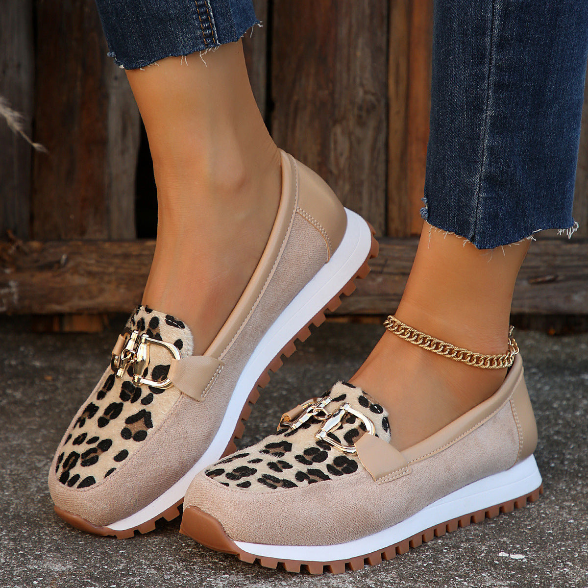 Fashion Women's Summer Metal Buckle Flat Shoes