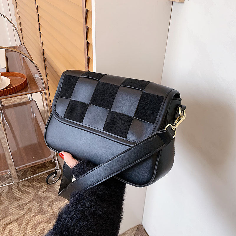 Fashion Autumn And Winter Matte Woven Messenger Texture Small Square Bag