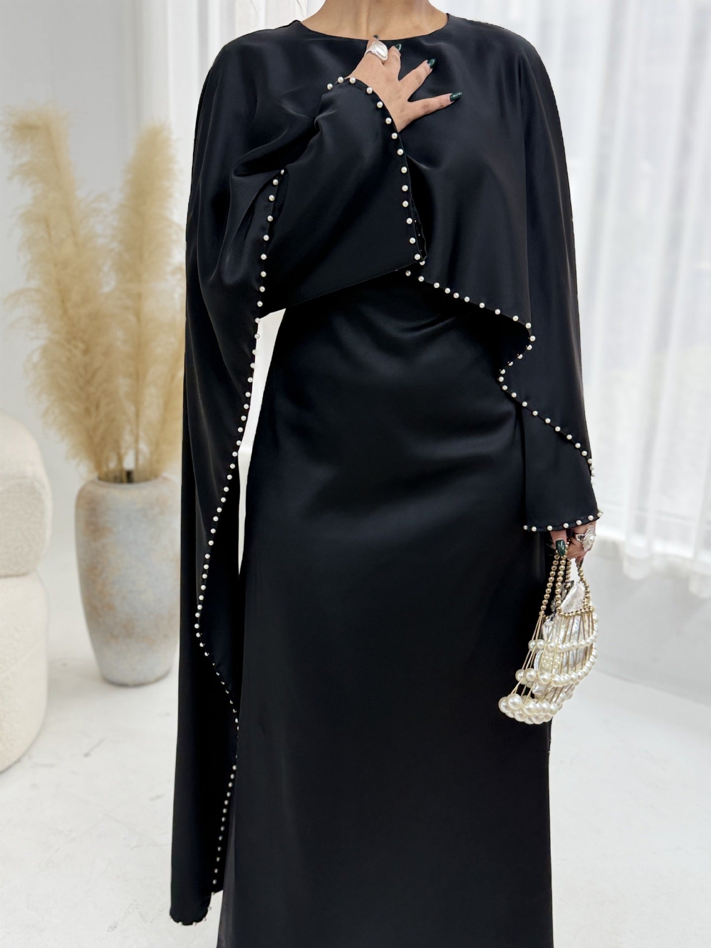 Luxurious Embroidered Gown The Jewel Of The Middle East