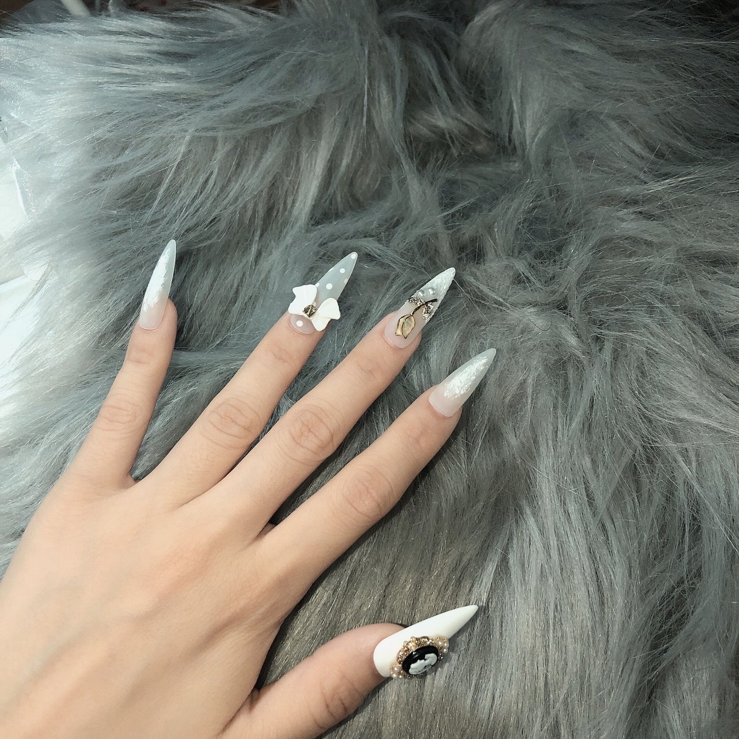 Håndlavet lysterapimanicure Kattekærlighed Flamme Net Rød Manicure