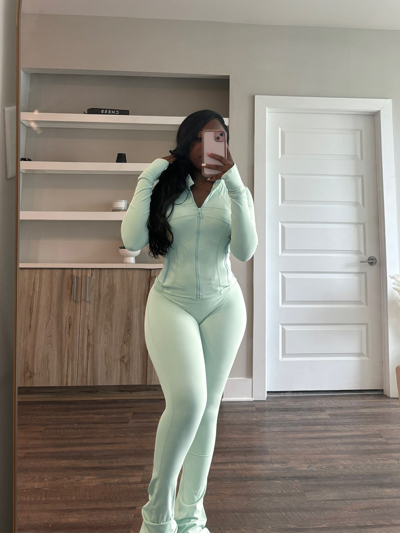 Womens Sporty-casual Sexy Tight-fitting Long-sleeve Flared Two-piece Set