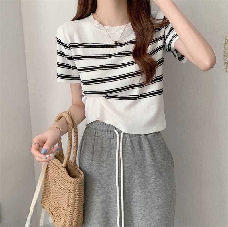Figure-flattering Slimming French-style Short-sleeve Top