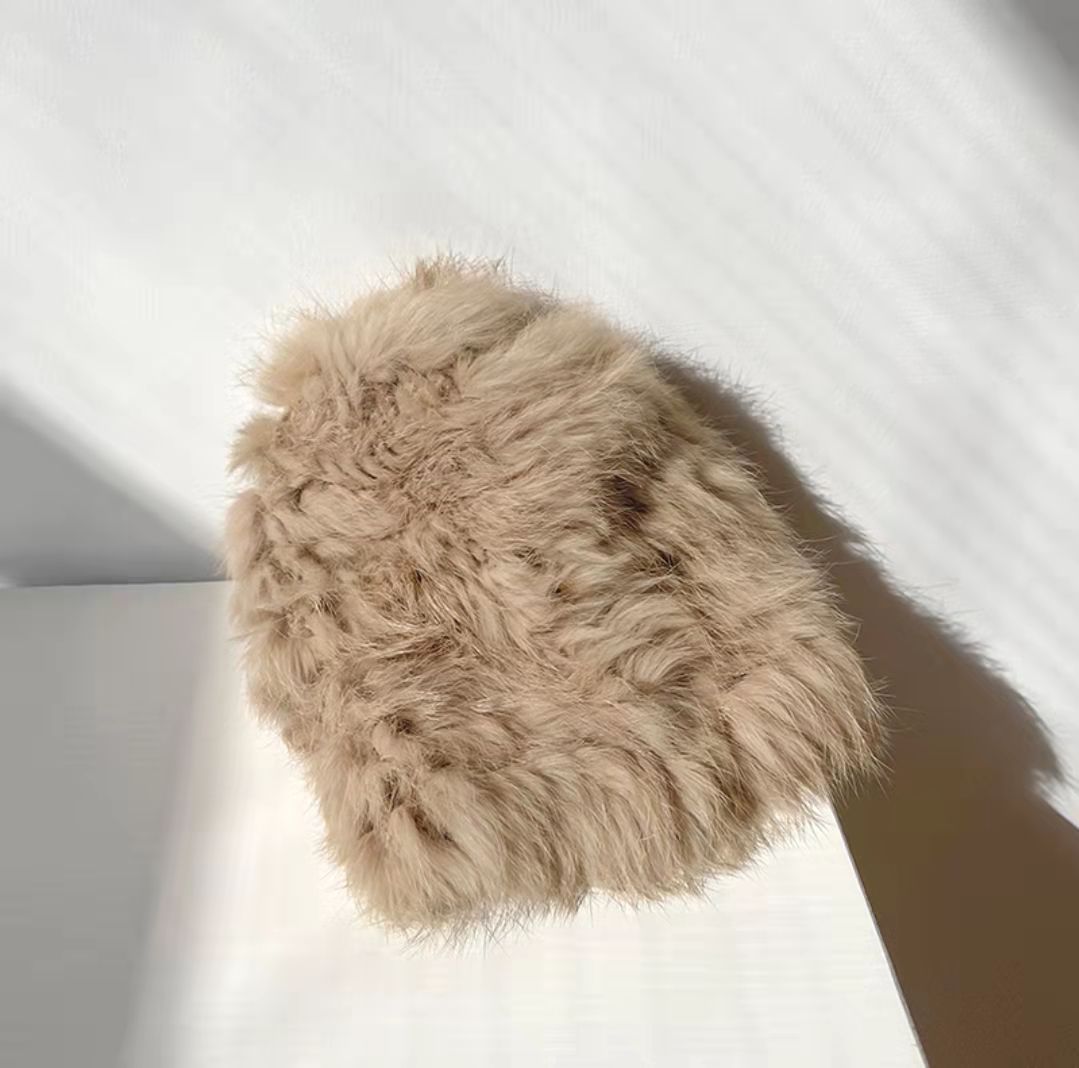 Cute Furry Knitted Wool Hat To Show The Face