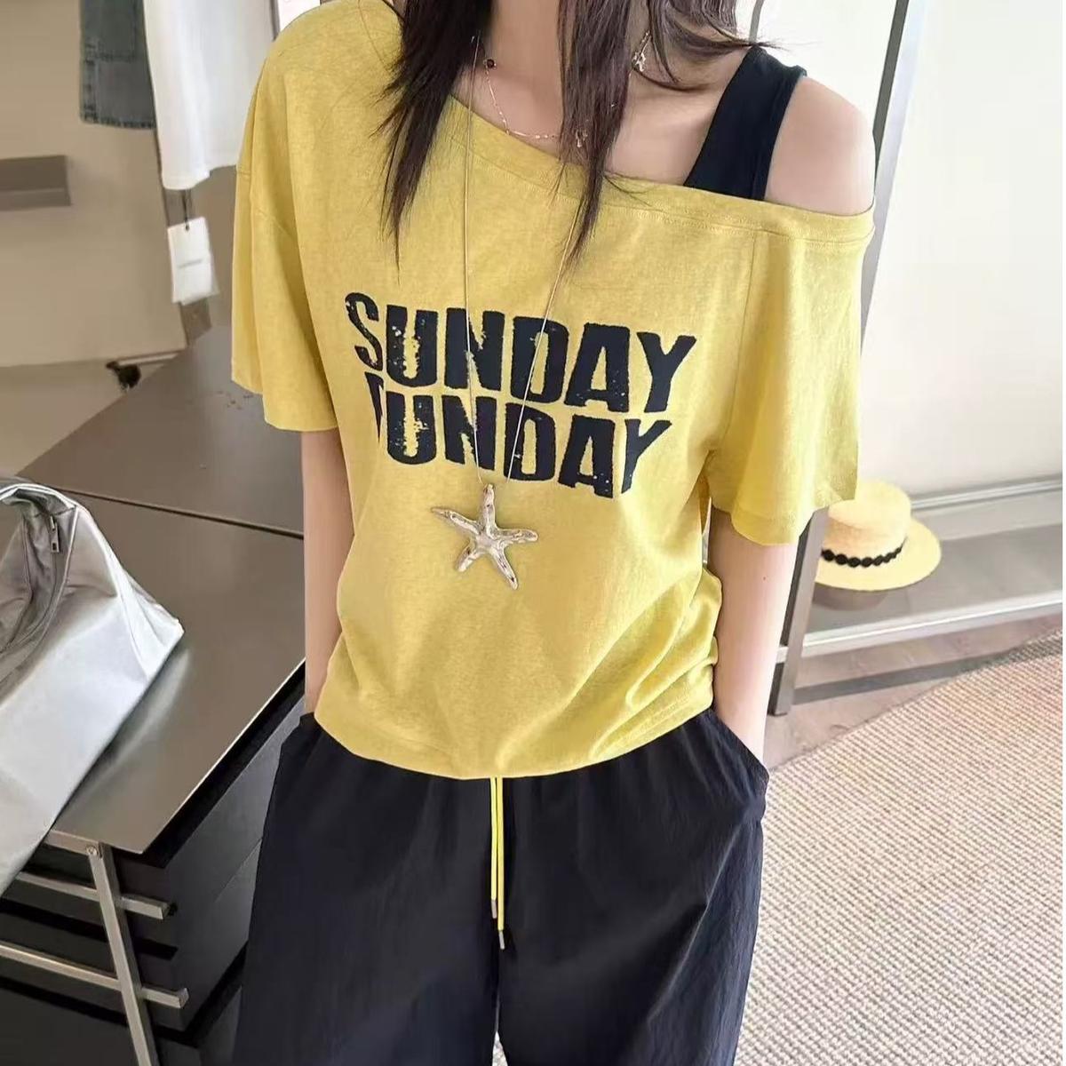 Kortærmet løs, slankende T-shirt-top