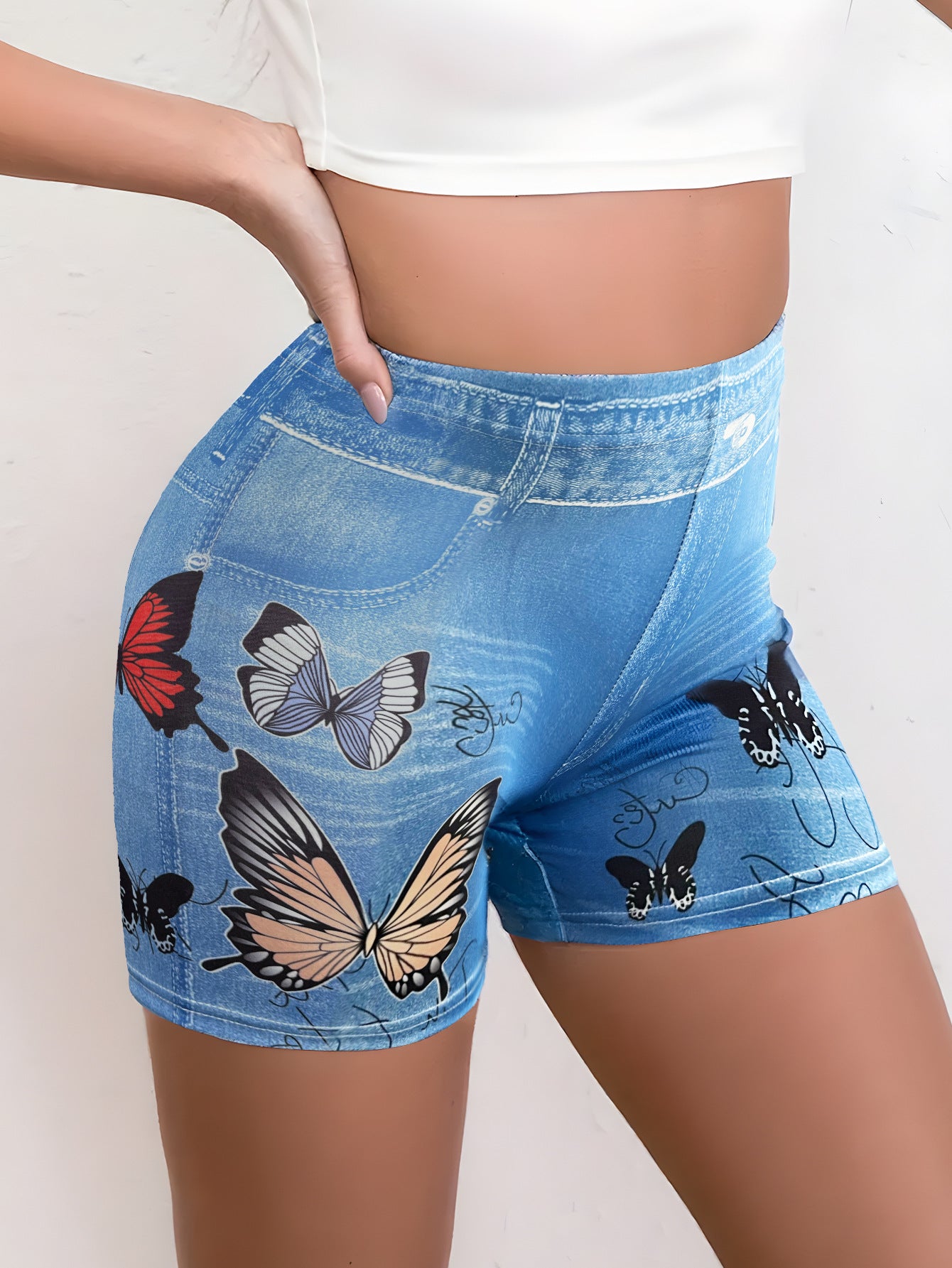 Butt-Lifting Peach-Shaped Workout Shorts