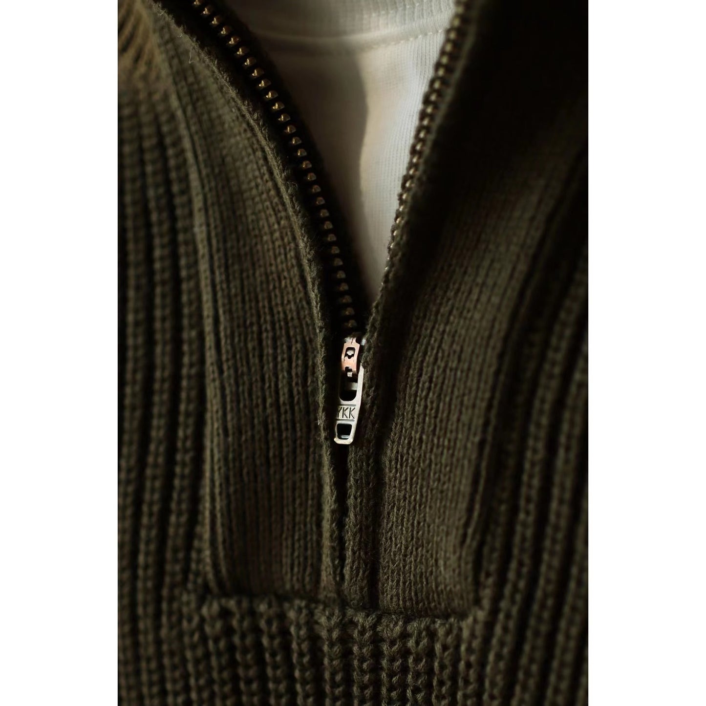 Ami Kaji Semi-turtleneck Fashion European Sweater