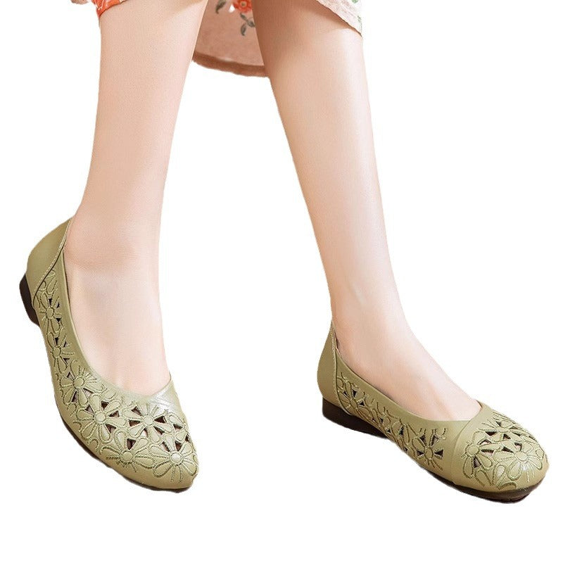 Mom Middle-aged And Elderly Comfortable Embroidered Hollow Flat Women's Casual Shoes