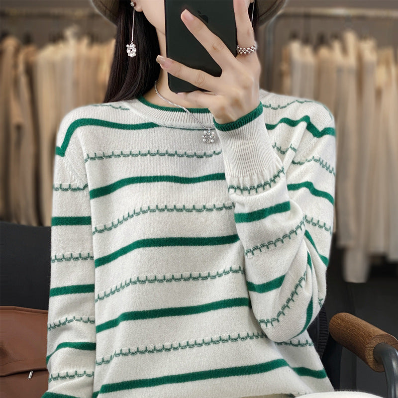 Womens Striped Long-Sleeve Sweater With A Crew Neck For FallWinter