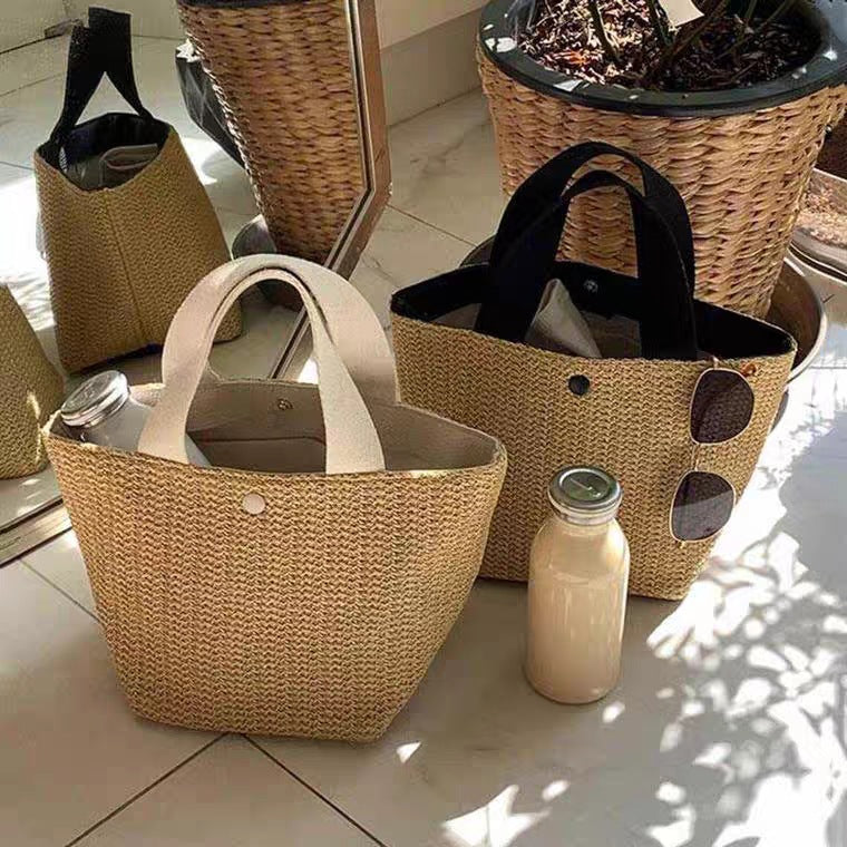 Elegant Ladies Straw Woven Handbag