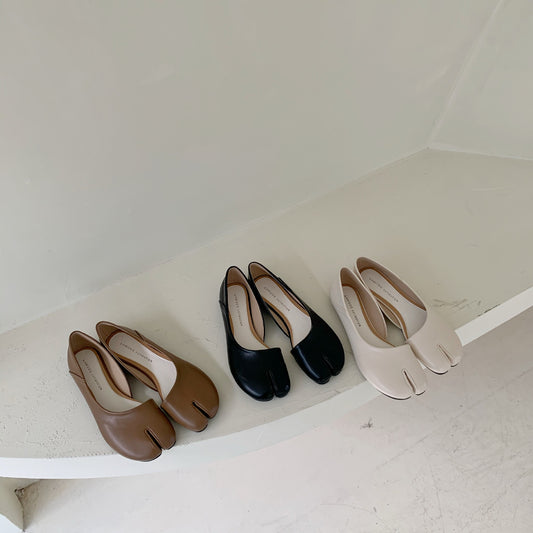 Split-toe Shoes Women's Horseshoe Flat Low-cut Ballet Shoes