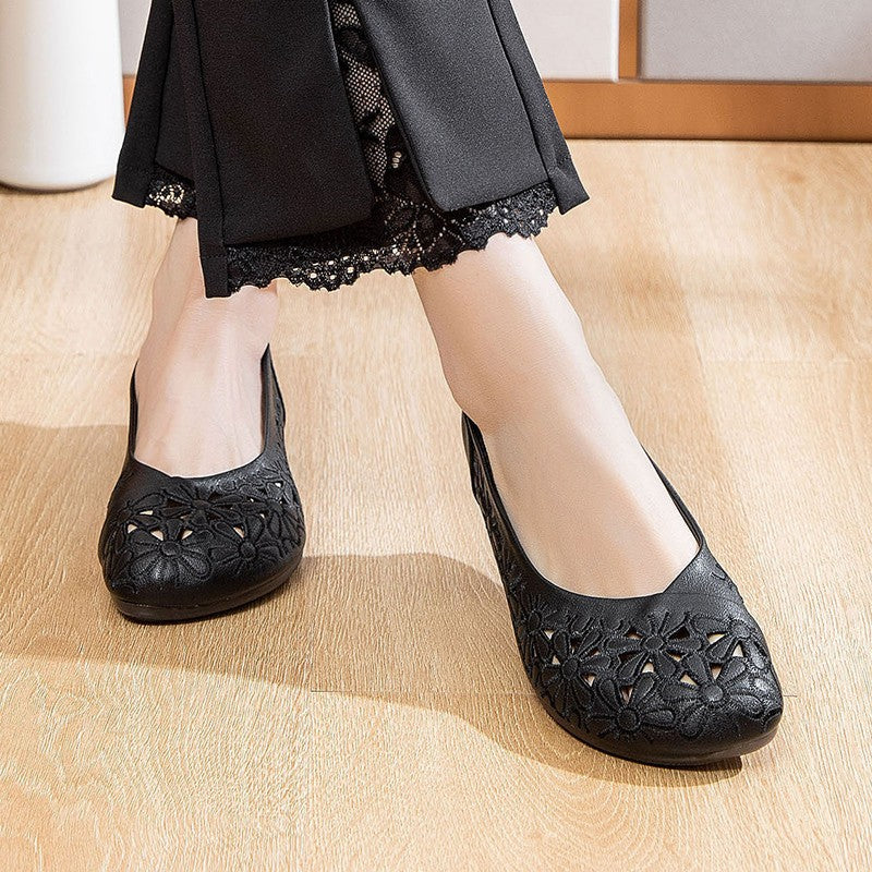 Mom Middle-aged And Elderly Comfortable Embroidered Hollow Flat Women's Casual Shoes