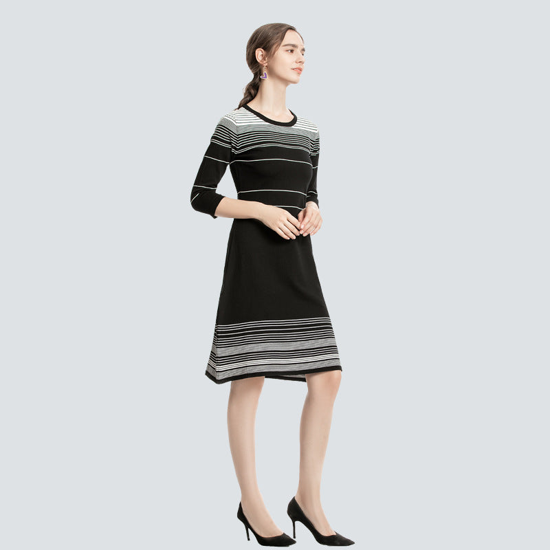 Slim Covering Midlength Knitted Dress