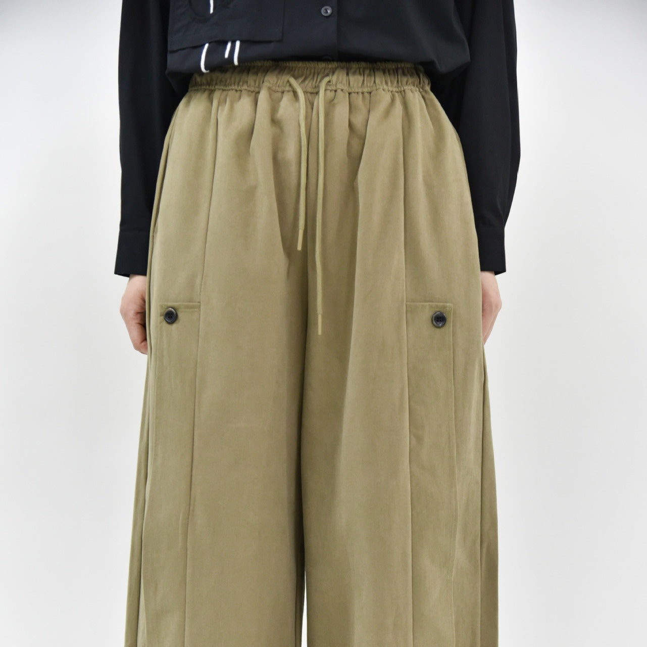 Women's Half-rolled Leg Simple Side Stripe Design Loose Wide-leg Pants