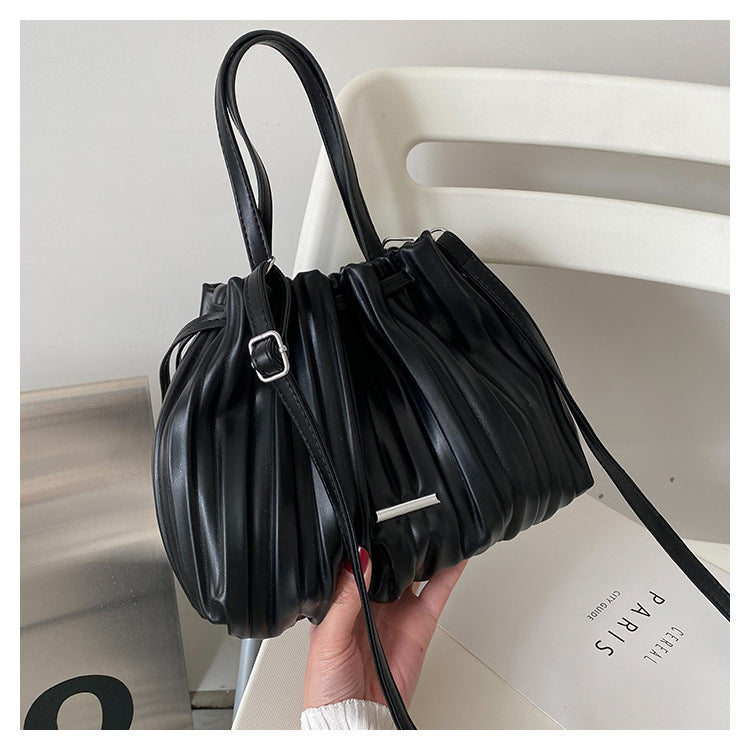 Simple Casual Korean Retro Pleated Wrinkled Cloud Handbag
