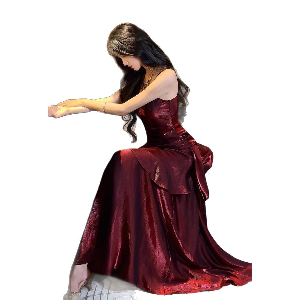 French-style Red Slip Dress For Christmas And New Year