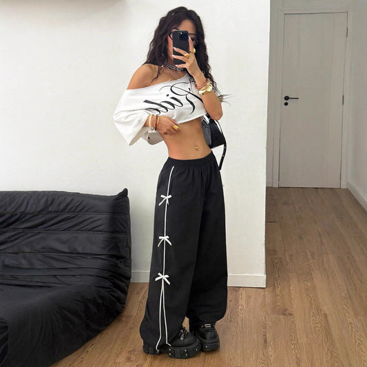 Versatile Relaxed-fit Design-forward Straight-leg Pants