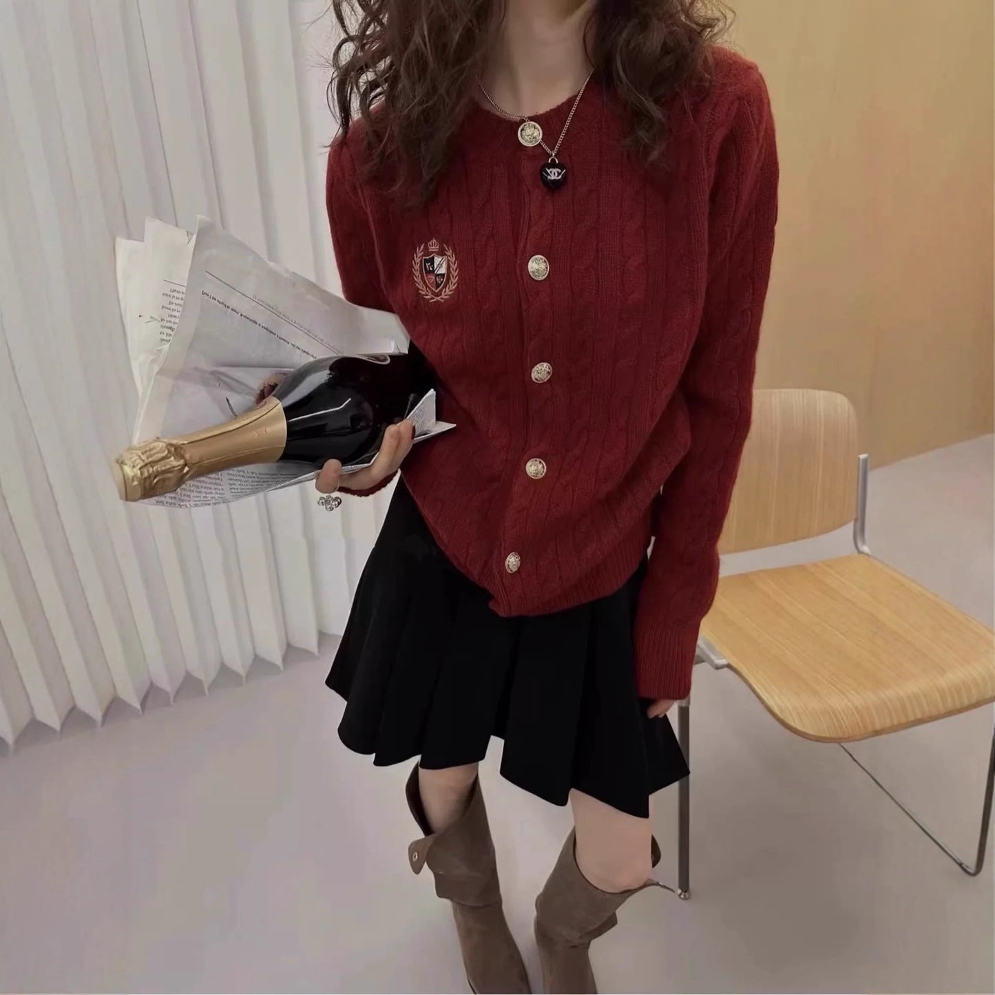 Round Neck Badge Knitted Cardigan Women's Sweater Jacket