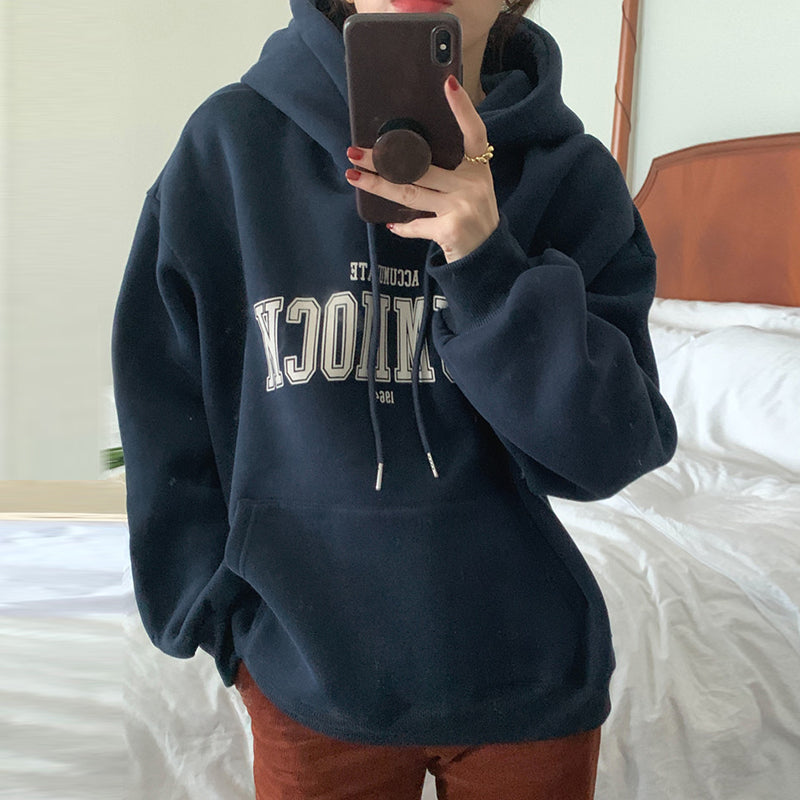 Women's Niche Alphabet Print Plus Fleece Loose Hooded Pullover Sweater