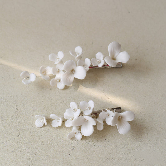 Small And Delicate Ceramic Flower Hairpin