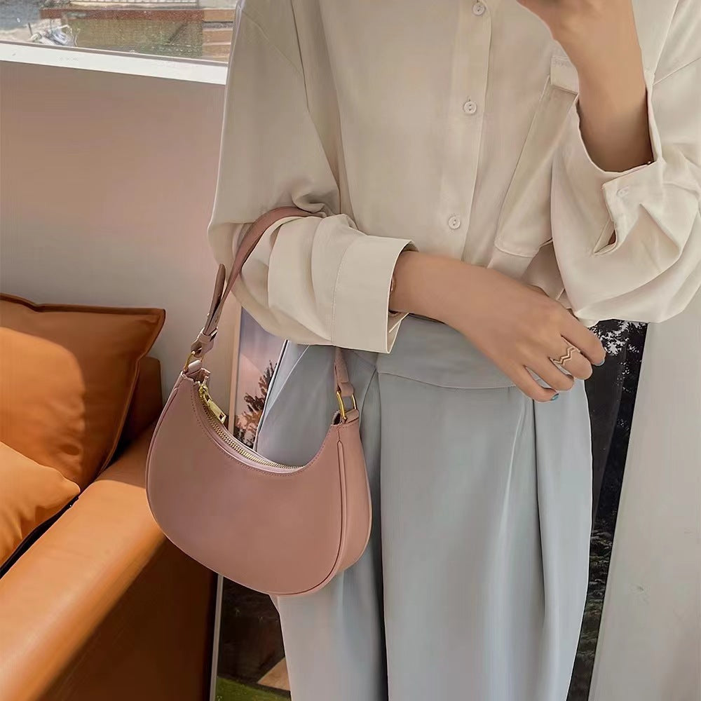 Womens Summer Shoulder And Tote Bag With A Niche Design Baguette Style