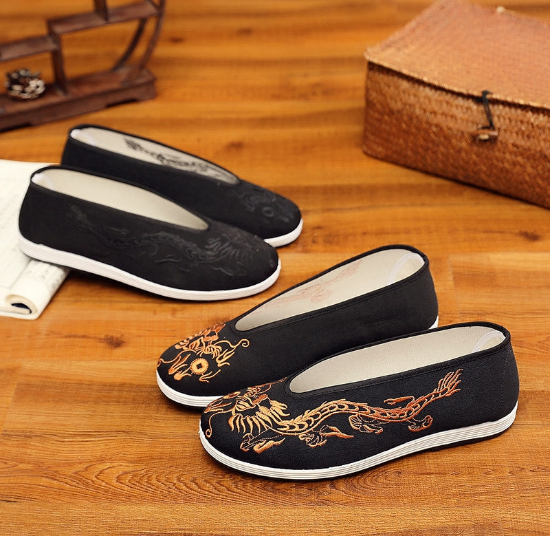 Men's Soft-soled Breathable Embroidered Flat Shoes