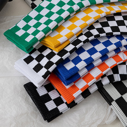 Light Cooked Mark 3 Pairs Of Checkerboard Socks Women