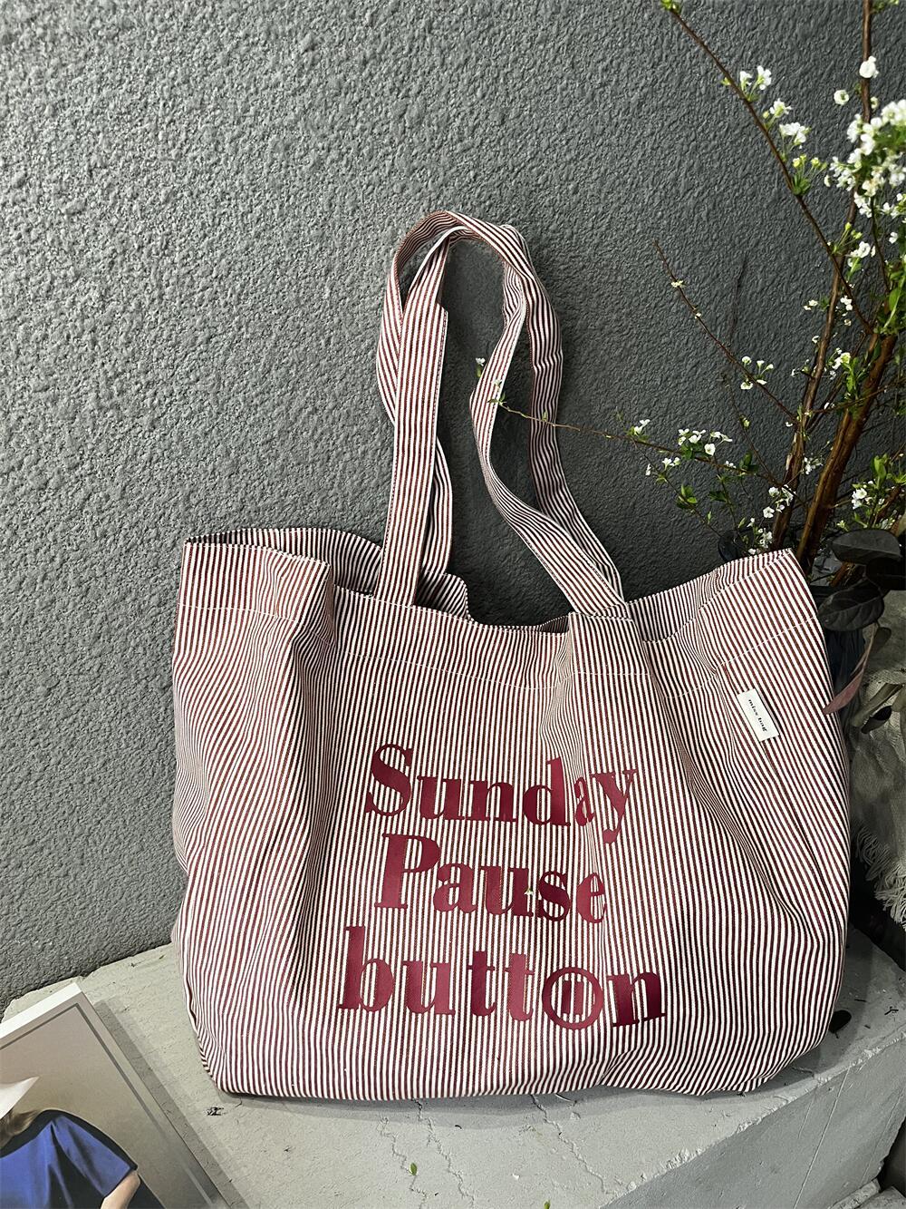 Large-Capacity Letter-Striped New Tote Bag