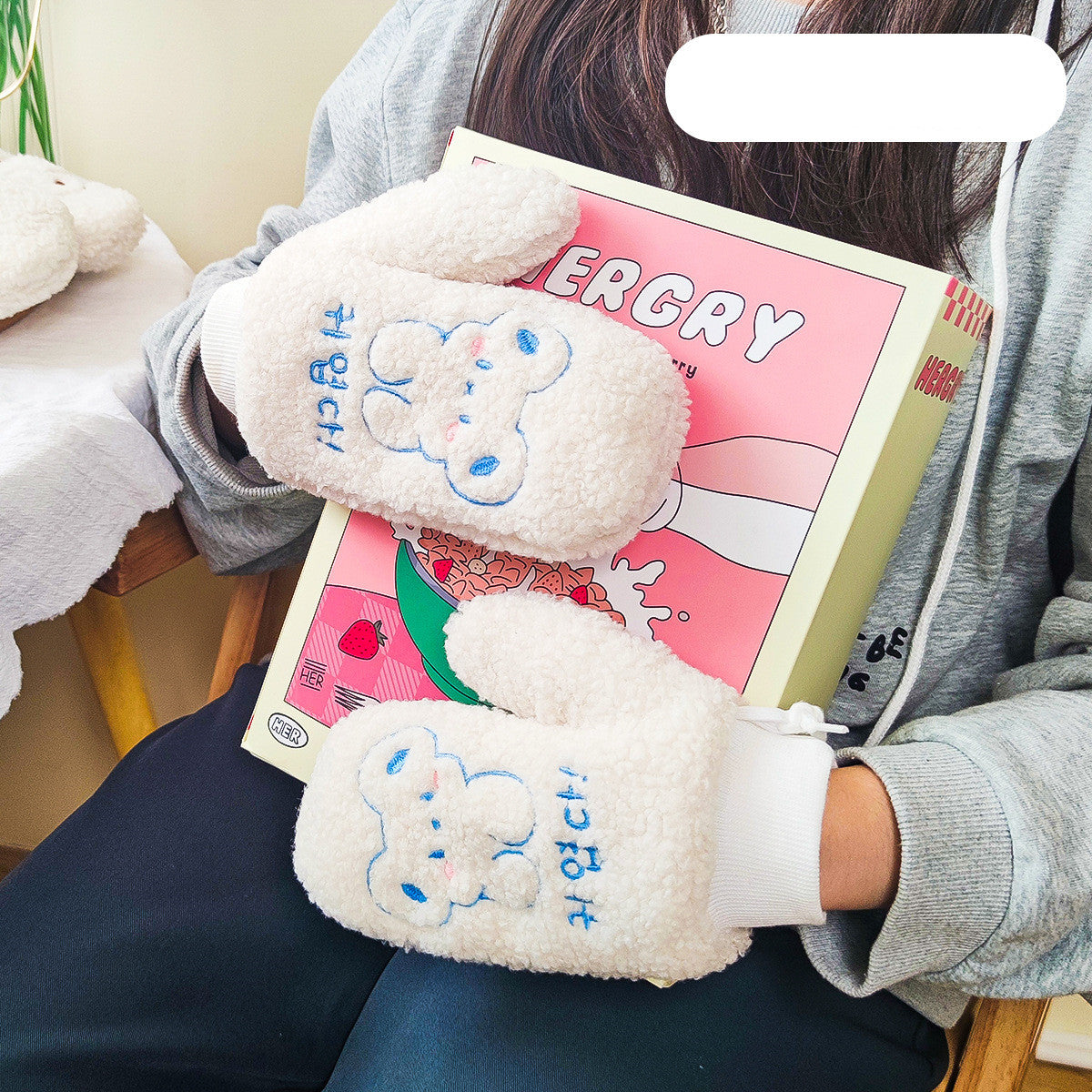 Winter Warm Embroidered Bear Student Gloves