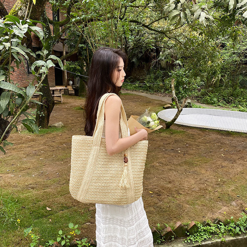 Fashion Shoulder Paper String Straw Mahogany Pendant Casual Beach Women's Bag