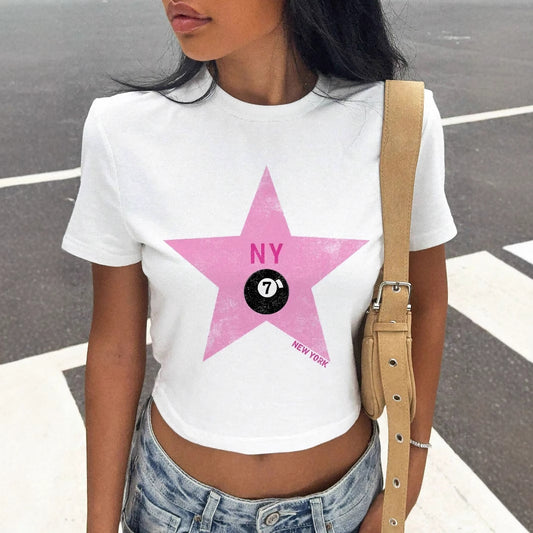 Moderne, figursyet croptop med print