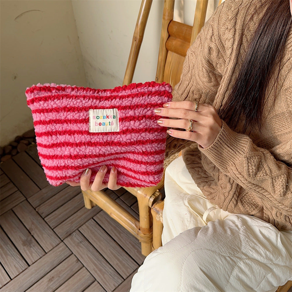 Winter Plush Color Polka Dot Large Capacity Travel Skincare Cosmetic Storage Bag