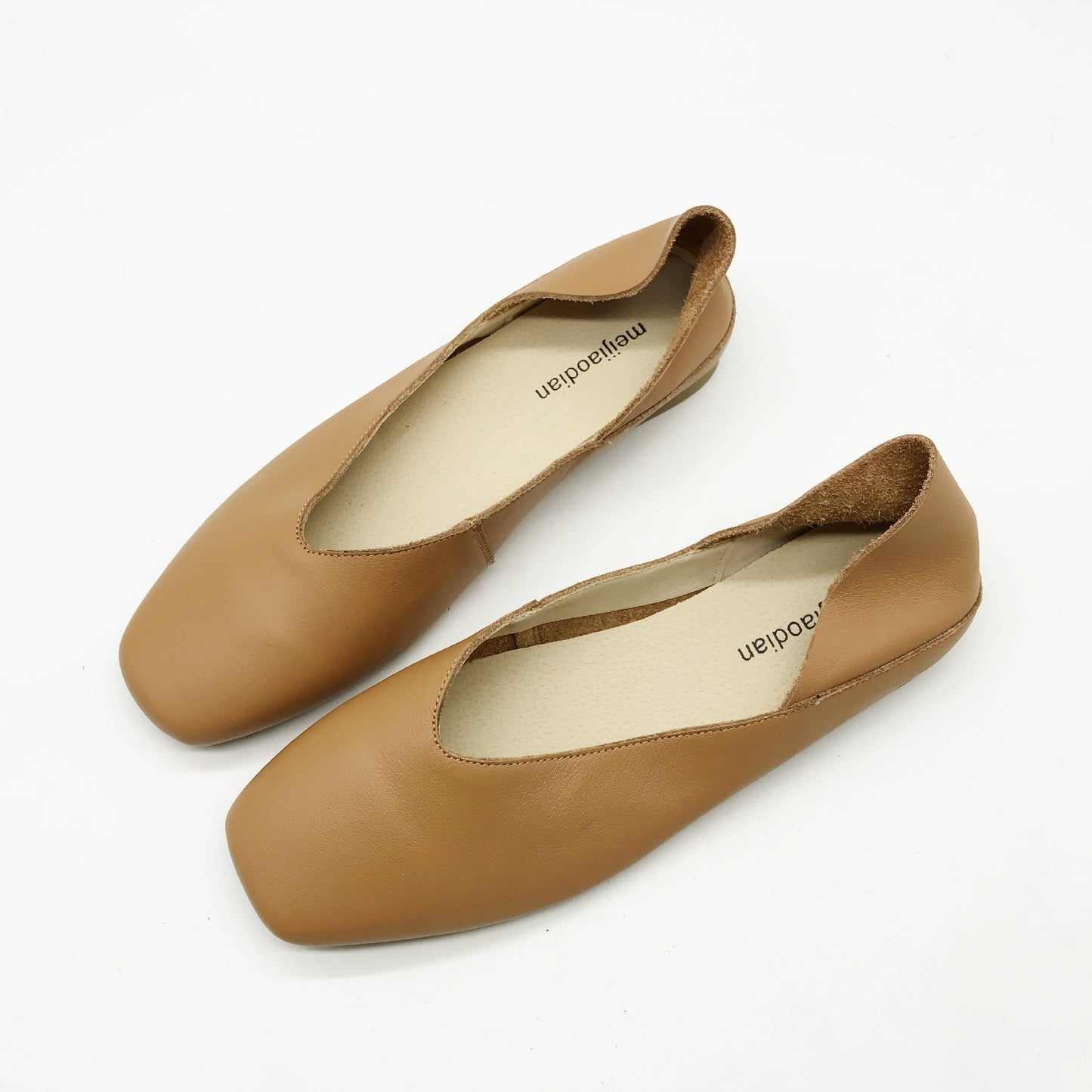 Soft Leather Simple Shallow Mouth Square Toe Grandma Shoes
