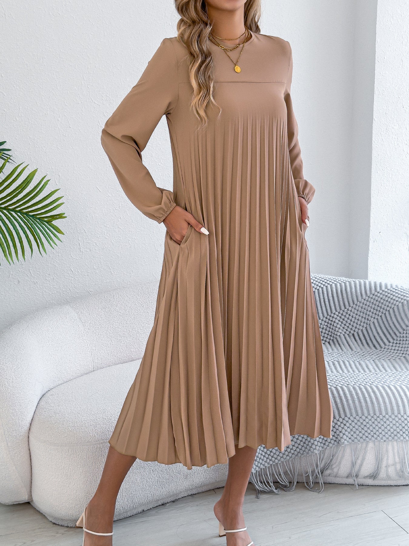Casual Solid-color Long-sleeve Pocket Pleated Dress