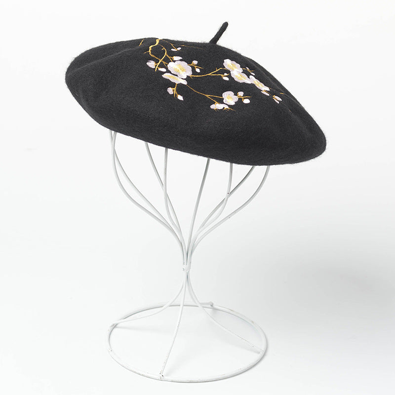 Plum Embroidery Wool Beret Painter
