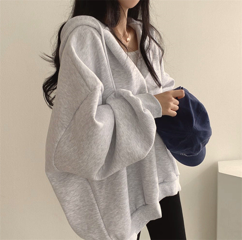 Løstsiddende alsidig sweatshirt med hætte og V-hals til kvinder