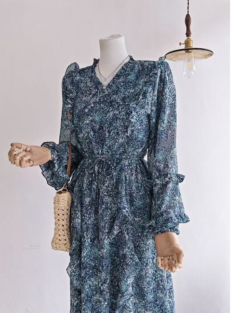 Women's Elegant V-neck Blue Floral Dress